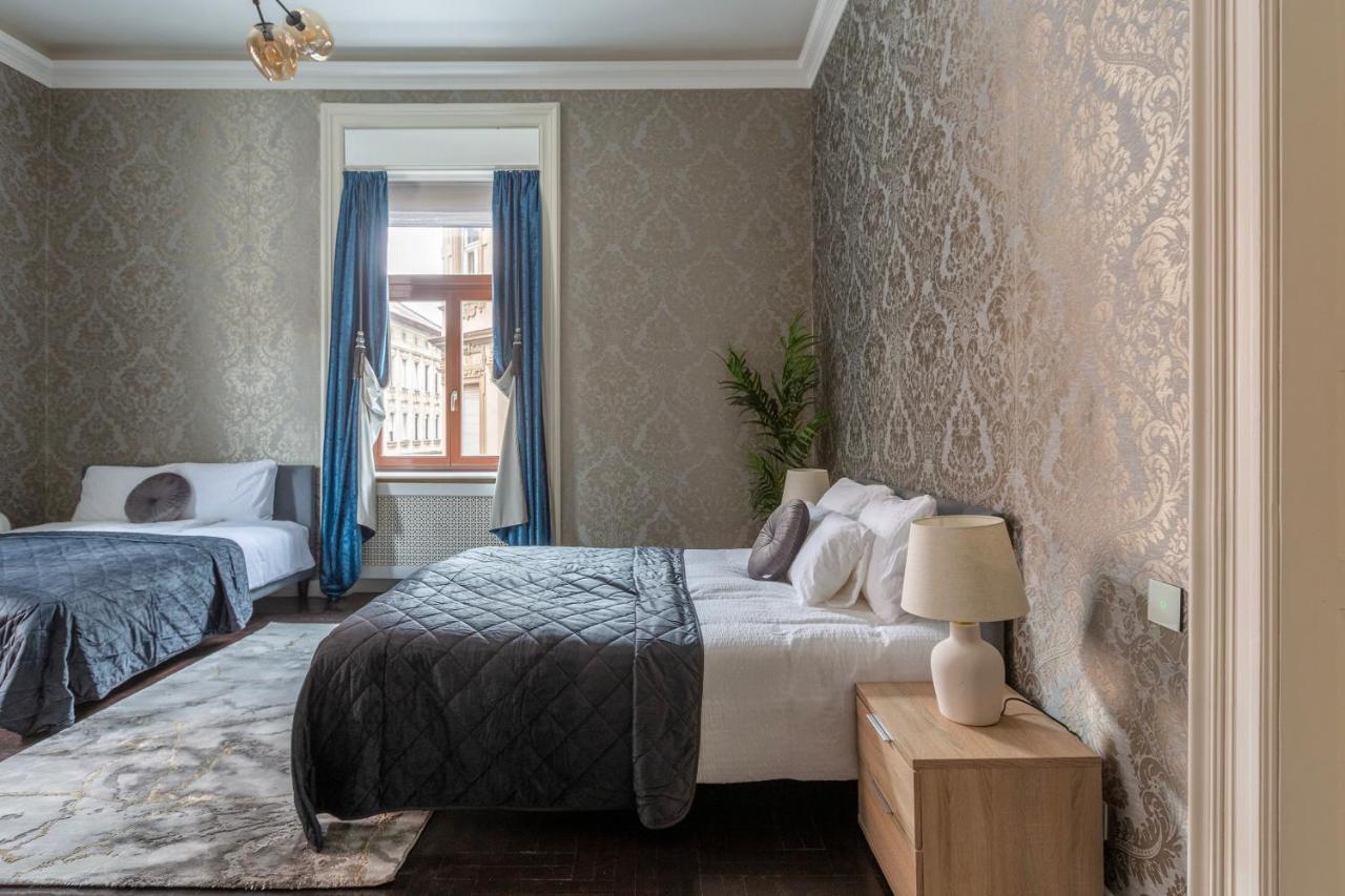 Luxury Apartment With Balcony Next To The New York Cafe Budapest Eksteriør bilde