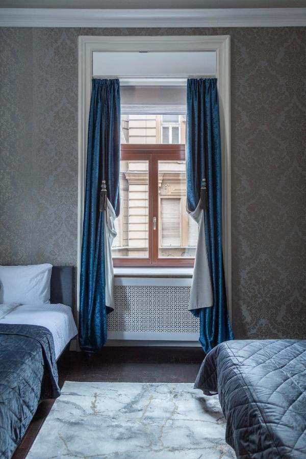 Luxury Apartment With Balcony Next To The New York Cafe Budapest Eksteriør bilde