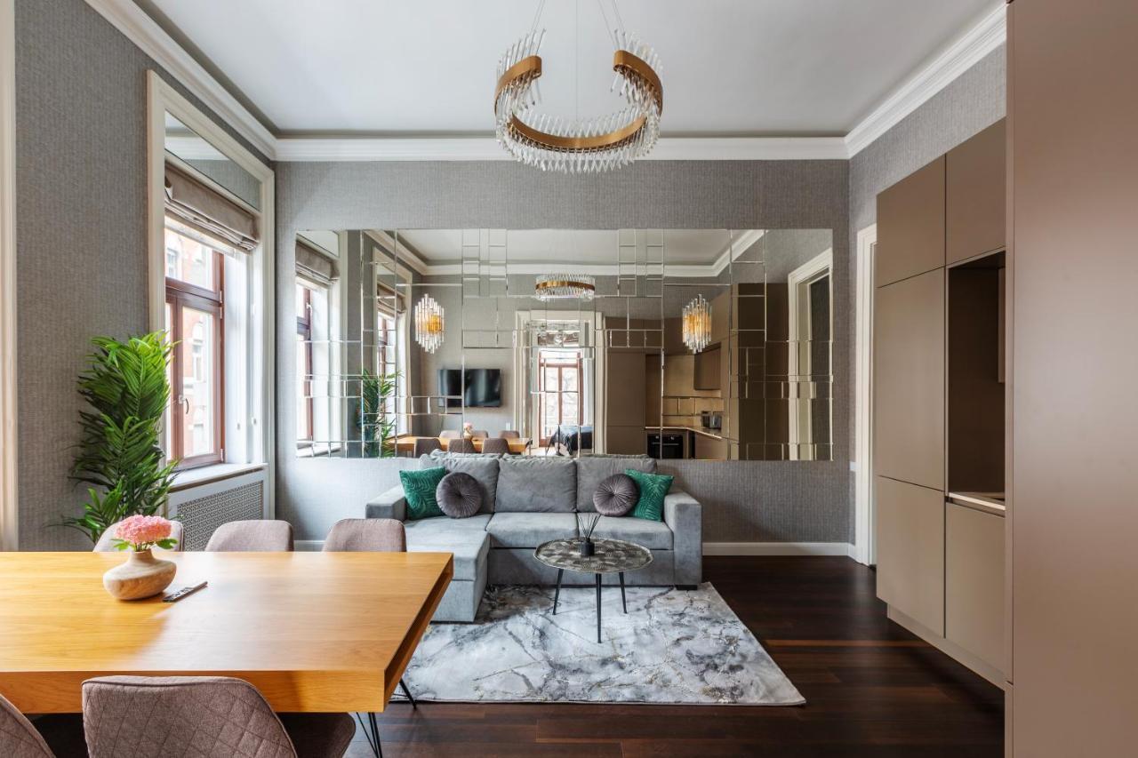 Luxury Apartment With Balcony Next To The New York Cafe Budapest Eksteriør bilde