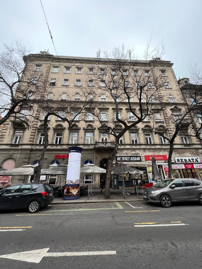 Luxury Apartment With Balcony Next To The New York Cafe Budapest Eksteriør bilde